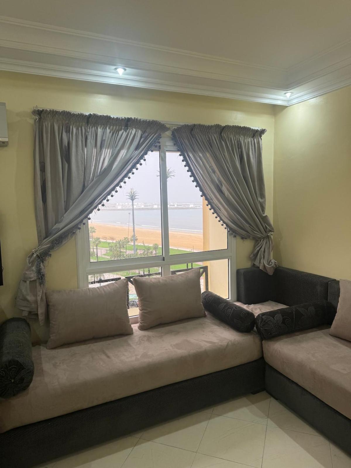 The Traditional 3 Bedroom Panoramic Seaview Tanger